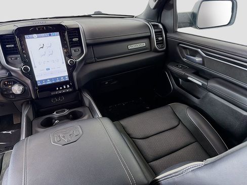 Used 2023 RAM 1500 Laramie AWD/4WD image 36
