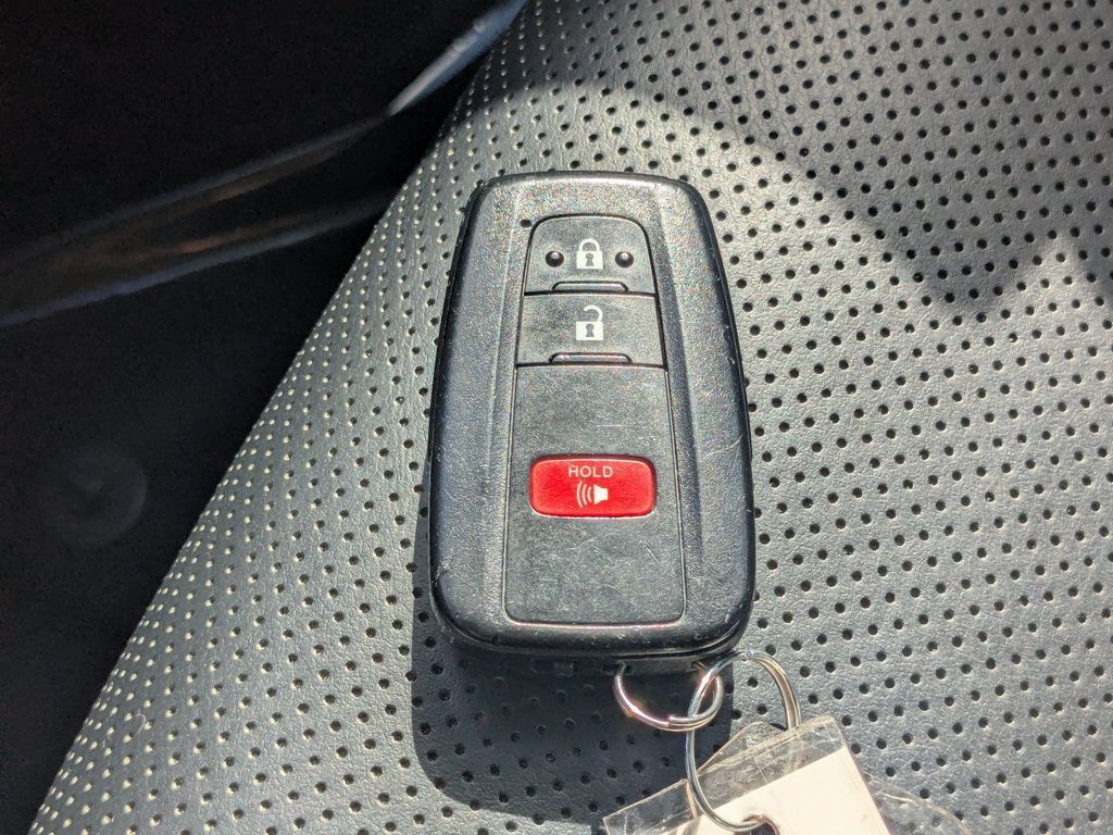 Used 2023 Toyota 4Runner Limited AWD/4WD image 17