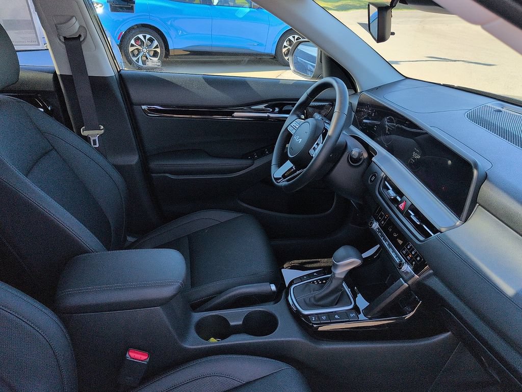 Used 2026 Kia Seltos EX w/ EX Sunroof Package AWD/4WD image 7
