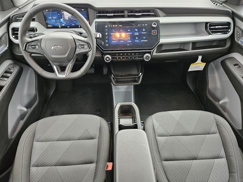 New 2027 Chevrolet Bolt LT w/ Comfort Package FWD image 18
