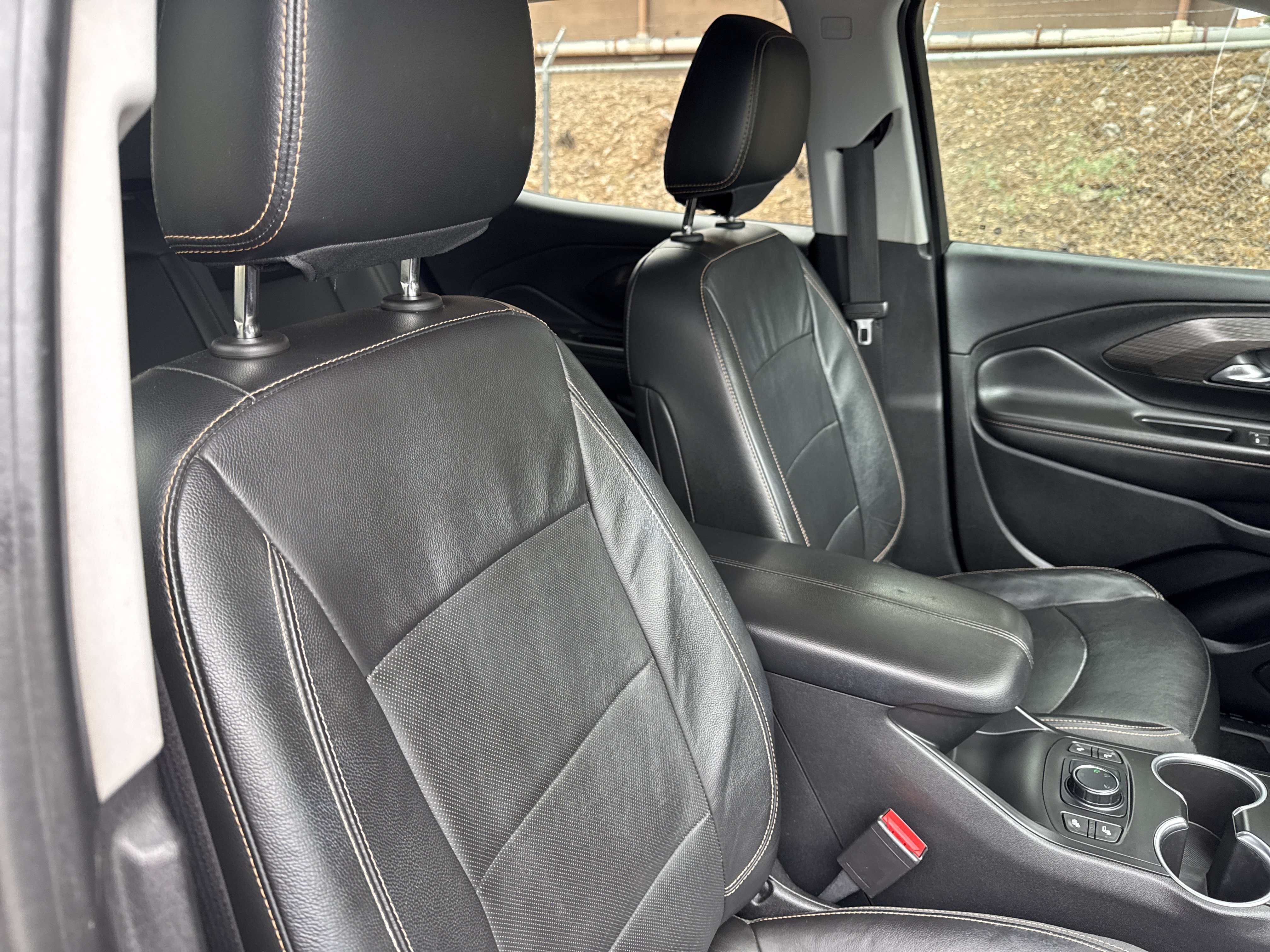 Used 2019 GMC Terrain SLT w/ Preferred Package AWD/4WD image 17