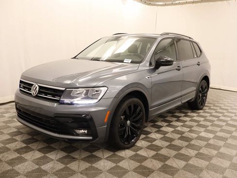 Used 2021 Volkswagen Tiguan SE R-Line FWD image 1