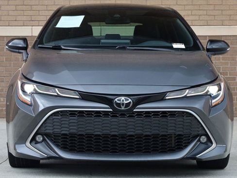 Used 2022 Toyota Corolla XSE FWD image 5