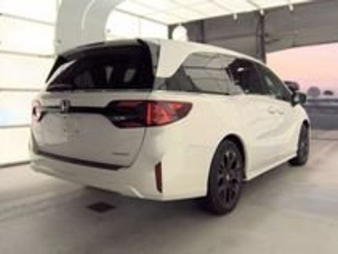 Used 2025 Honda Odyssey Sport-L image 23