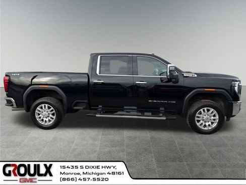 Used 2024 GMC Sierra 2500 SLT w/ SLT Premium Package image 7