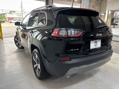 Used 2020 Jeep Cherokee Limited AWD/4WD image 6