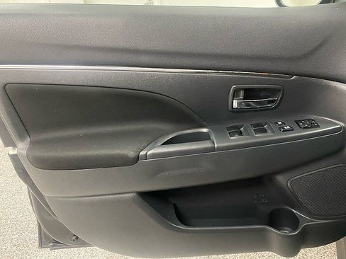 Used 2020 Mitsubishi Outlander Sport ES image 10