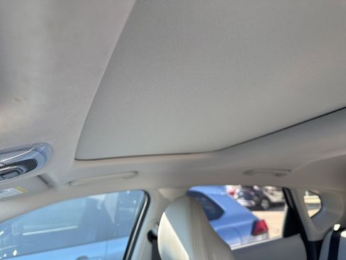 Used 2024 Hyundai Kona Limited image 9