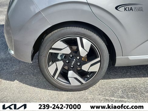 Certified 2024 Kia Soul GT-Line w/ GT-Line Technology Package FWD image 9