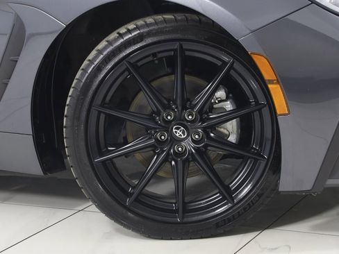 Used 2024 Toyota GR86 Premium image 13