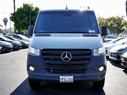 Used 2024 Mercedes-Benz Sprinter 2500 w/ Parking Package image 5