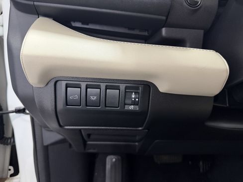 Used 2023 Subaru Ascent Limited AWD/4WD image 12