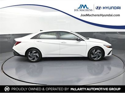 New 2025 Hyundai Elantra SEL