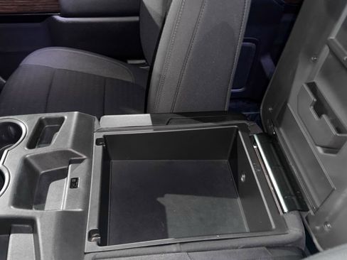 Used 2020 GMC Sierra 1500 SLE w/ SLE Value Package image 26