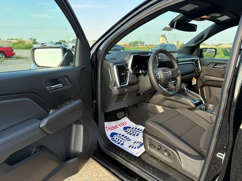 New 2026 GMC Canyon Elevation w/ Convenience Package RWD image 21