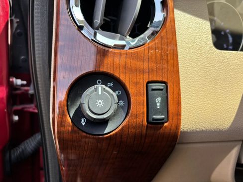 Used 2016 Ford F250 King Ranch w/ FX4 Off-Road Package image 26