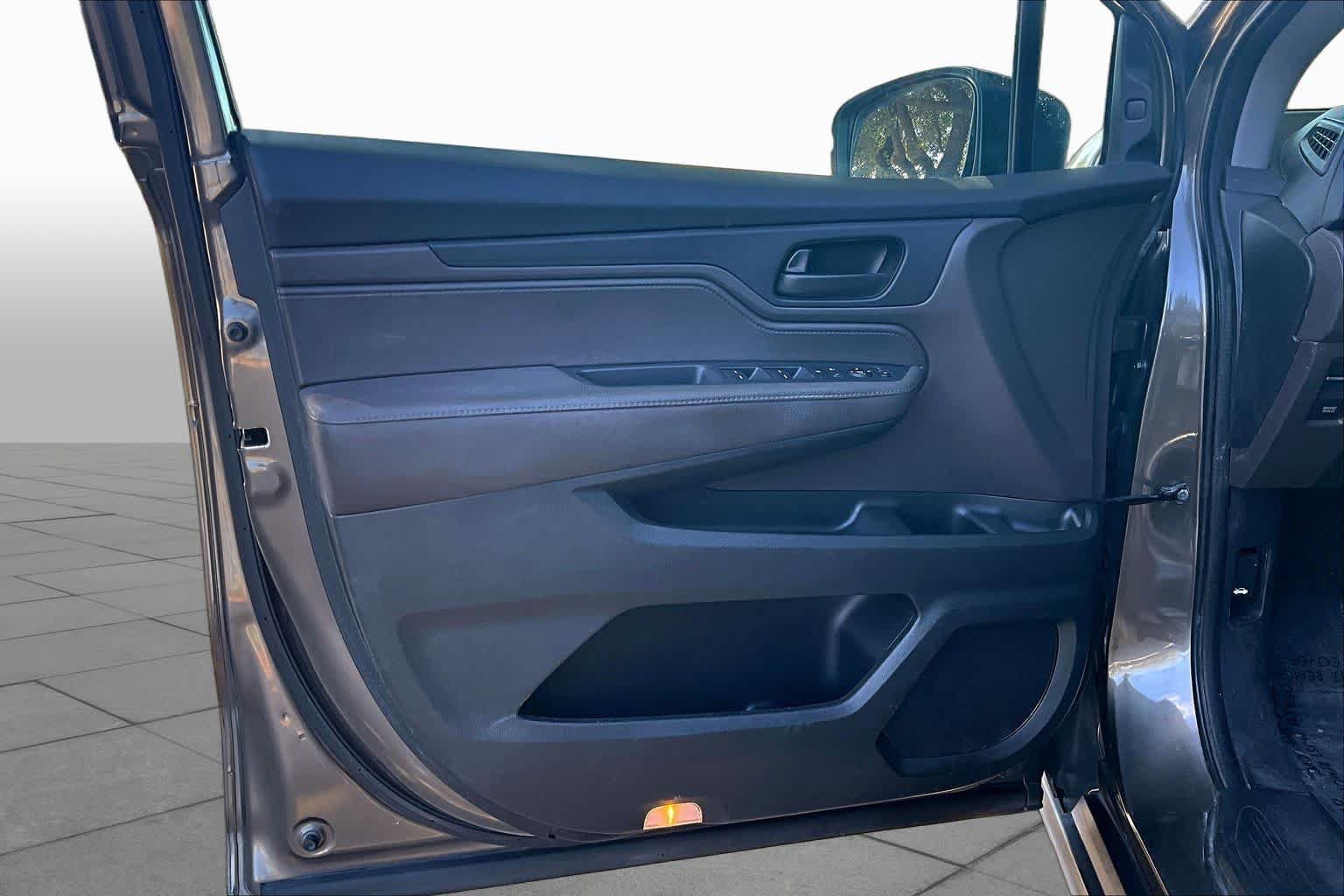 Used 2018 Honda Odyssey EX image 22