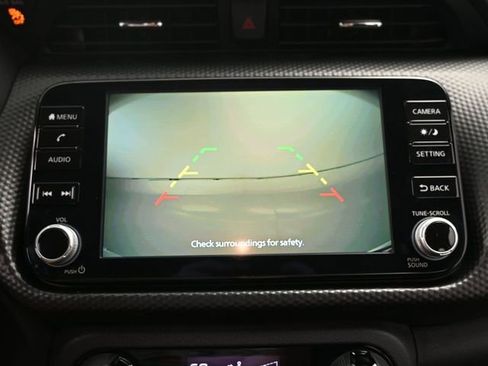 Used 2021 Nissan Kicks SV image 17