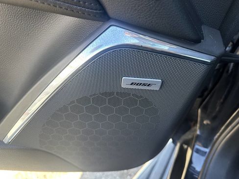 Used 2018 Cadillac Escalade 4WD image 31