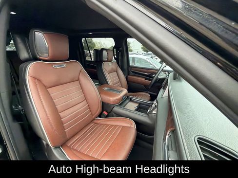 Used 2024 GMC Yukon XL Denali Ultimate AWD/4WD image 32