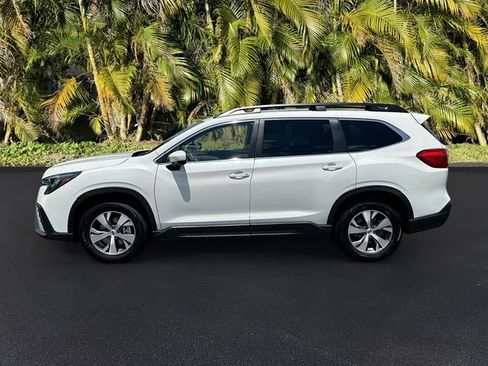 Used 2025 Subaru Ascent Premium AWD/4WD image 8