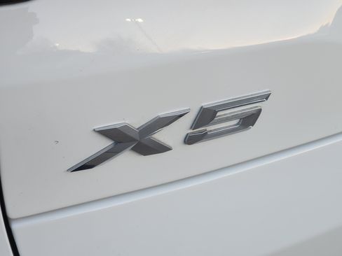 Used 2024 BMW X5 xDrive50e image 16