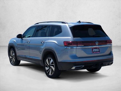 Used 2025 Volkswagen Atlas SE image 8