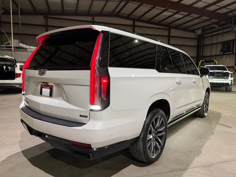 Used 2021 Cadillac Escalade ESV Sport w/ Driver Assist Tech Package AWD/4WD image 5