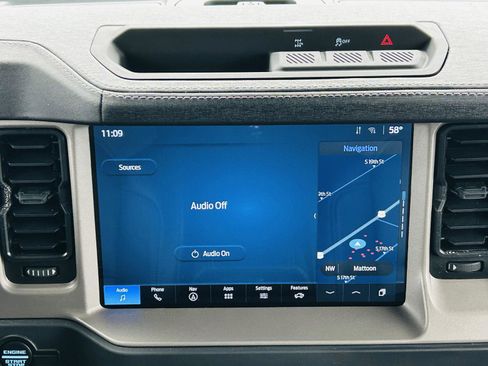 Used 2025 Ford Bronco Outer Banks AWD/4WD image 20