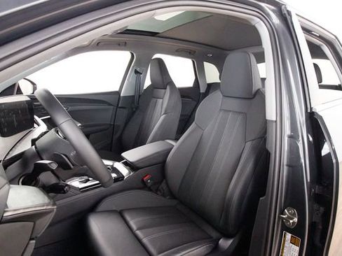 Used 2025 Audi Q5 Prestige AWD/4WD image 15