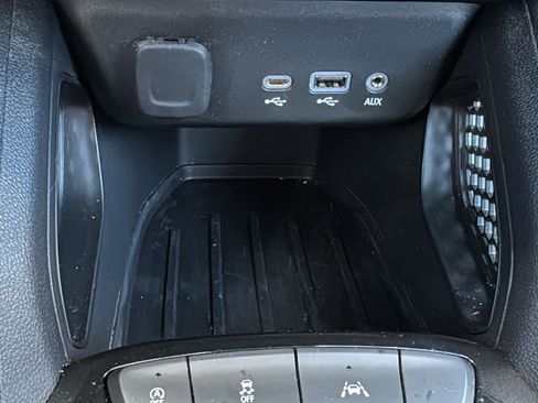 Certified 2023 Chevrolet TrailBlazer LS FWD image 19