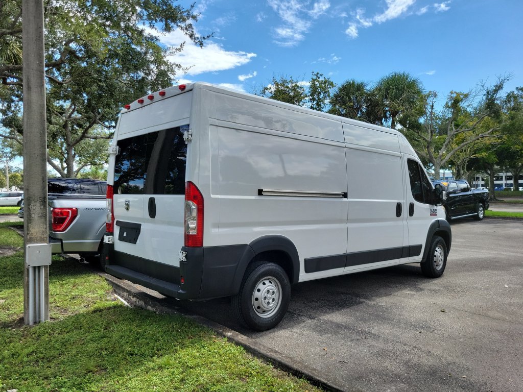 Used 2017 RAM ProMaster 2500 FWD image 4