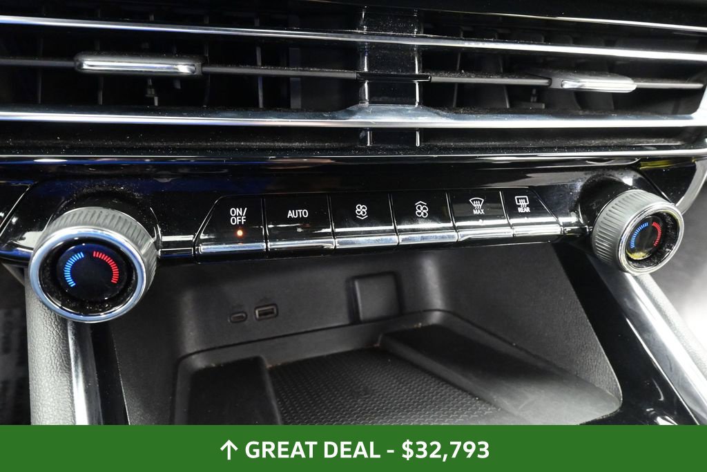 Used 2024 Chevrolet Traverse LT FWD image 46