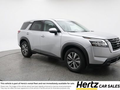 Used 2025 Nissan Pathfinder SV