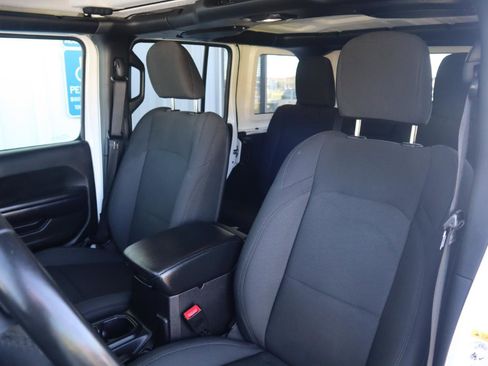 Used 2018 Jeep Wrangler Unlimited Sport S AWD/4WD image 52