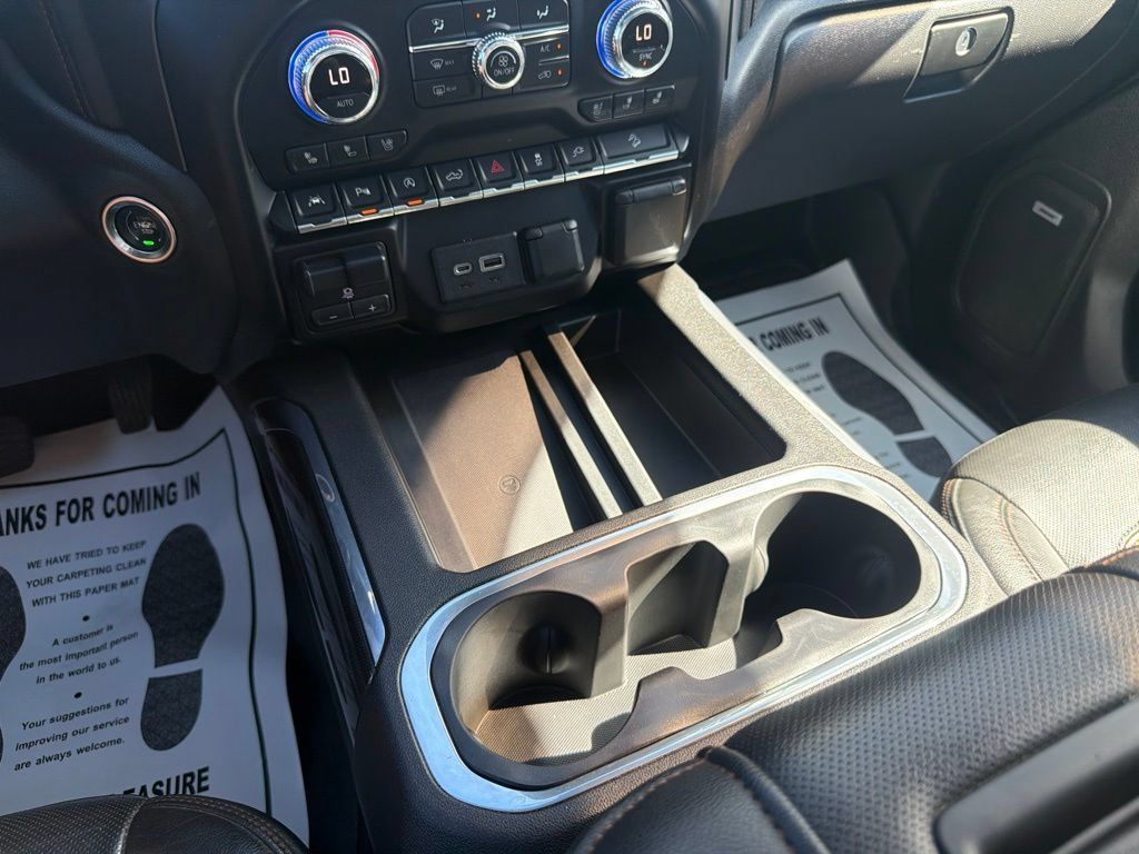 Used 2020 GMC Sierra 1500 AT4 w/ AT4 Premium Package AWD/4WD image 32