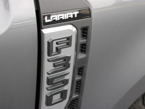Used 2024 Ford F350 Lariat w/ FX4 Off-Road Package AWD/4WD image 31