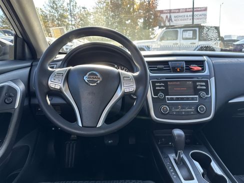 Used 2017 Nissan Altima 2.5 S w/ Power Driver Seat Package image 27
