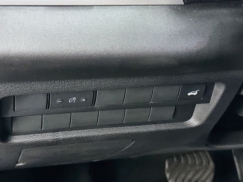 Used 2025 Mitsubishi Outlander SE AWD/4WD image 17