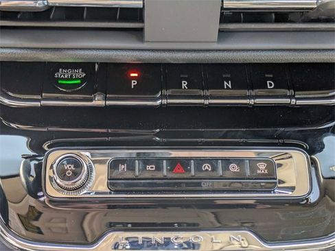 New 2024 Lincoln Corsair Reserve w/ Equipment Group 201A image 26