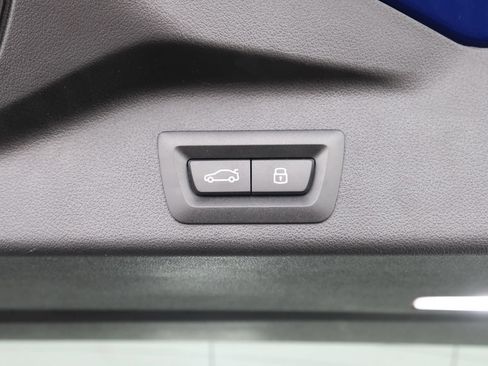 Used 2025 BMW X5 M60i AWD/4WD image 39