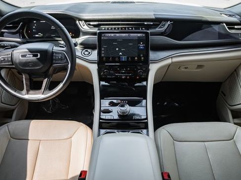 Used 2023 Jeep Grand Cherokee 4WD 4xe w/ Luxury Tech Group II image 22