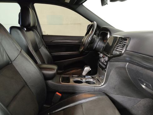 Used 2021 Jeep Grand Cherokee Laredo X AWD/4WD image 21