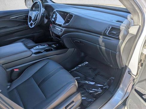 Used 2024 Honda Passport TrailSport image 21