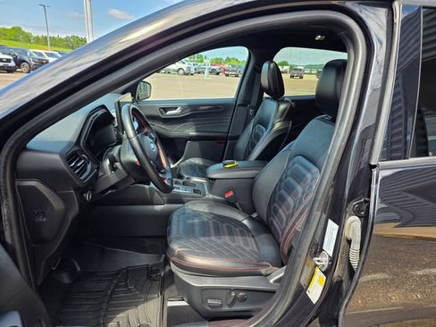 Used 2024 Ford Escape ST-Line Elite w/ Premium Technology Package AWD/4WD image 17