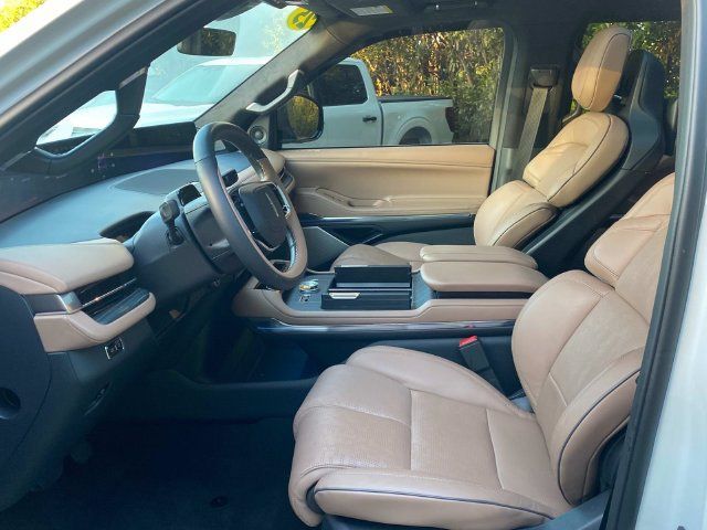 Certified 2025 Lincoln Navigator Black Label AWD/4WD image 12