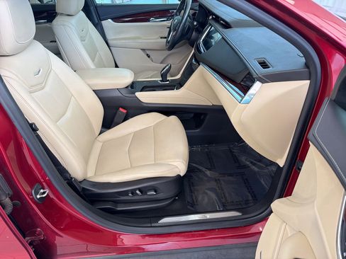 Used 2019 Cadillac XT5 Luxury FWD image 31
