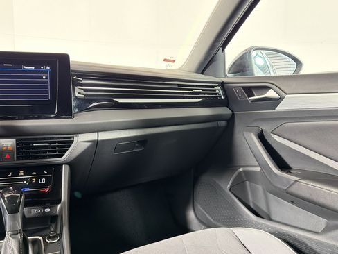 Used 2025 Volkswagen Jetta Sport FWD image 26