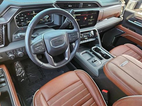 Used 2024 GMC Sierra 3500 Denali Ultimate image 9
