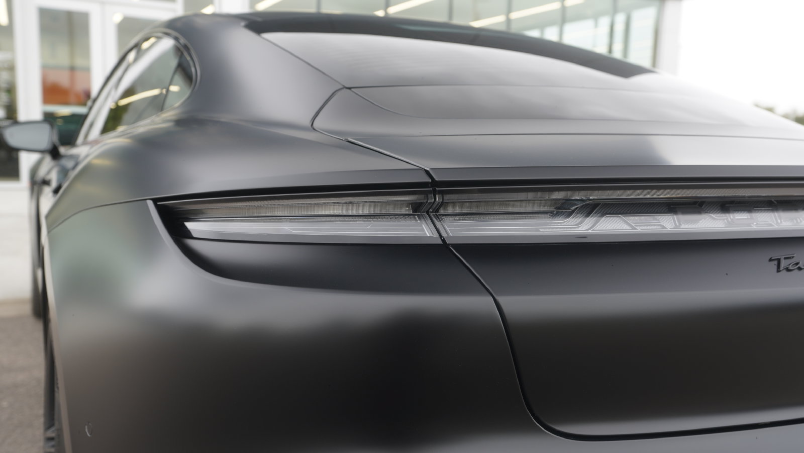 Used 2022 Porsche Taycan Turbo S AWD/4WD image 12